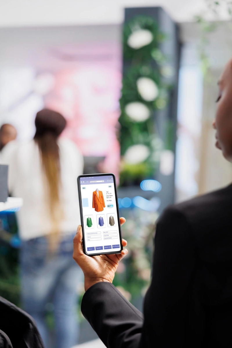 Mobile Shopping and Loyalty Apps